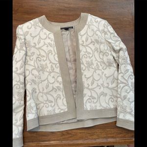 Ellen Tracy Beige crop jacket